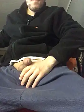 Snapshot of BaltacZ chatting on 02-25-25, 10:59 BaltacZ online show from 02-25-25, 10:59