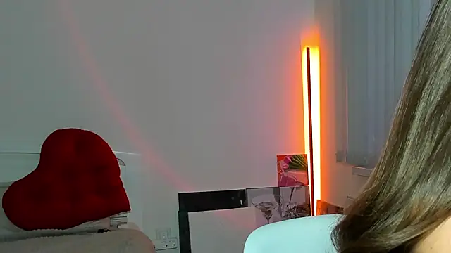 Andrea tasty online show from 05-23-26, 04:39