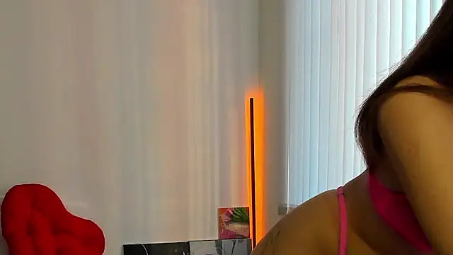 Andrea tasty online show from 05-17-26, 03:45