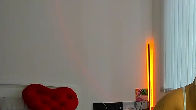 Andrea tasty online show from 05-24-26, 03:56