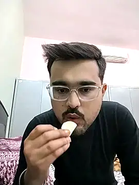 Snapshot of hornypurush chatting on 02-23-25, 04:35 hornypurush online show from 02-23-25, 04:35