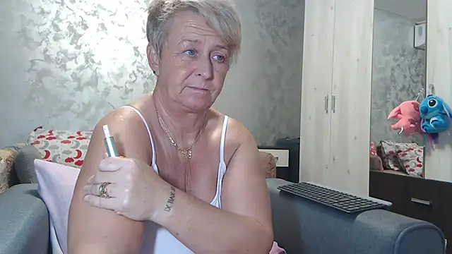 RosesandLillies online show from 11-05-25, 05:49