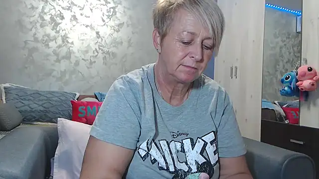 RosesandLillies online show from 02-24-26, 06:20