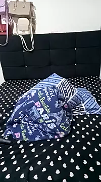 victoria roussee online show from 03-02-25, 10:56