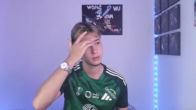 Snapshot of jack_walker190 chatting on 10-15-25, 11:24 jack walker190 online show from 10-15-25, 11:24