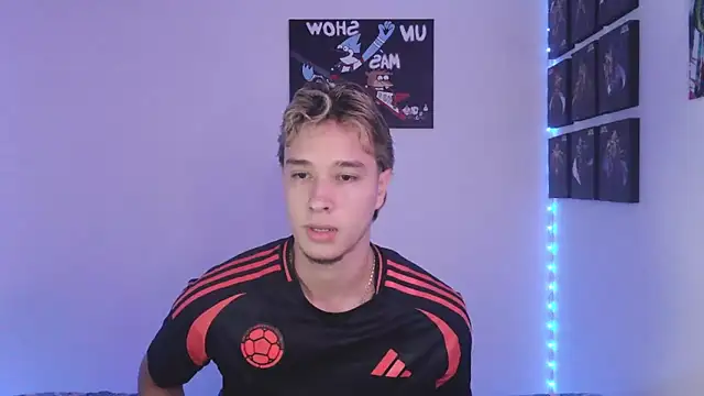 Snapshot of jack_walker190 chatting on 10-11-25, 06:03 jack walker190 online show from 10-11-25, 06:03