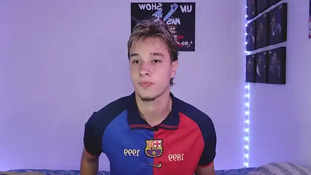 Snapshot of jack_walker190 chatting on 09-23-25, 04:30 jack walker190 online show from 09-23-25, 04:30