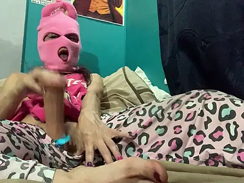 Snapshot of NatashaRex chatting on 03-22-25, 06:00 NatashaRex online show from 03-22-25, 06:00