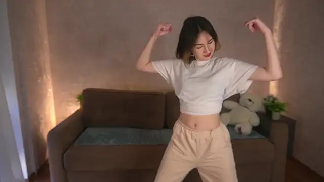 LizbethBulkley online show from 02-18-25, 12:28