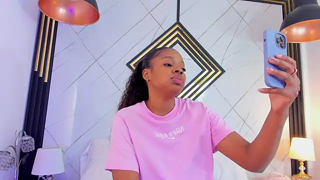 EmilyDiaaz online show from 09-11-25, 12:05