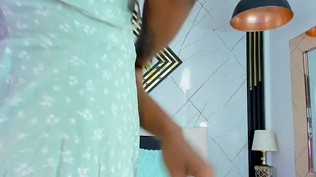 EmilyDiaaz online show from 10-18-25, 12:18