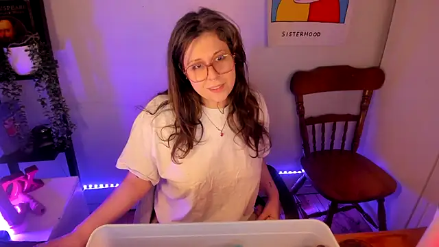Snapshot of Rosiee69_ chatting on 03-22-26, 02:40 Rosiee69 online show from 03-22-26, 02:40
