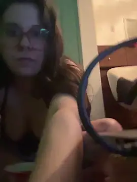 Snapshot of Rosiee69_ chatting on 02-25-25, 08:53 Rosiee69  online show from 02-25-25, 08:53