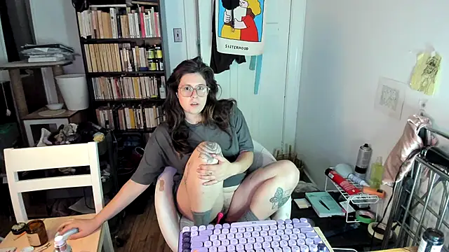 Rosiee69  online show from 11-17-25, 09:41