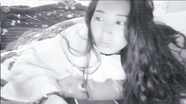 Snapshot of hebe-02 chatting on 03-21-25, 03:35 hebe-02 online show from 03-21-25, 03:35