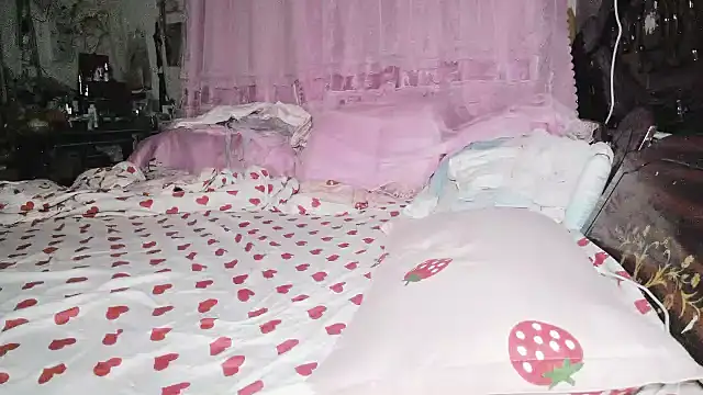 Snapshot of hebe-02 chatting on 06-16-26, 02:28 hebe-02 online show from 06-16-26, 02:28