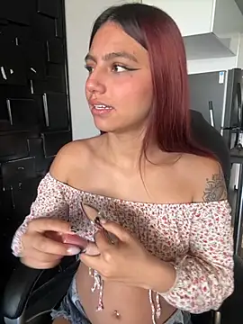 Emily-teen online show from 11-07-25, 01:48