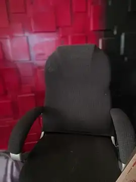 Emily-teen online show from 10-14-25, 01:45