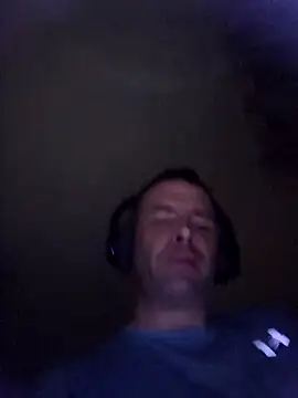 Snapshot of Nidge251 chatting on 10-21-25, 04:34 Nidge251 online show from 10-21-25, 04:34