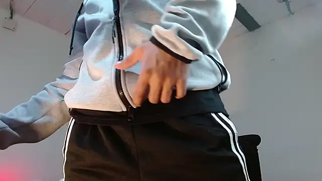 AngelHil online show from 04-11-26, 02:08