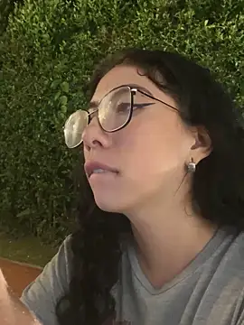 Alice surprise online show from 03-23-25, 05:54