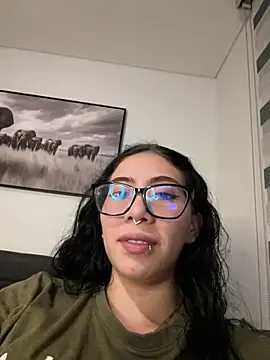 Alice surprise online show from 07-22-26, 04:47