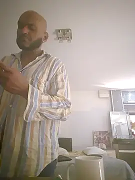 Snapshot of Mrnutella chatting on 03-17-25, 01:14 Mrnutella online show from 03-17-25, 01:14