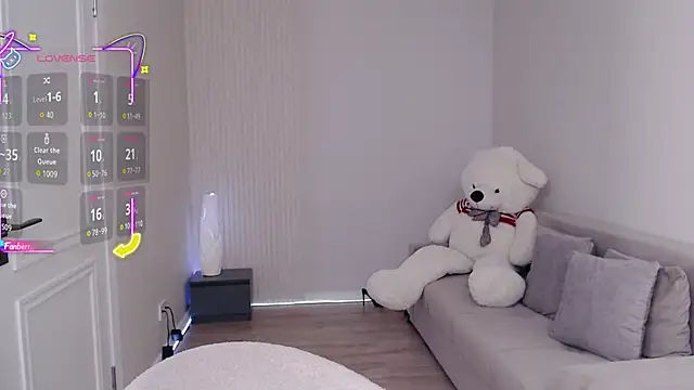 ThaiBoo online show from 09-25-25, 02:17