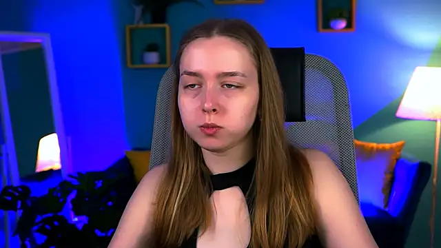 Snapshot of JenniferGraces chatting on 10-29-25, 12:59 JenniferGraces online show from 10-29-25, 12:59