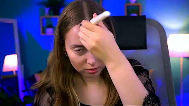 Snapshot of JenniferGraces chatting on 09-18-25, 08:34 JenniferGraces online show from 09-18-25, 08:34