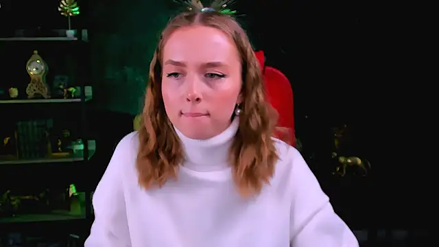 Snapshot of JenniferGraces chatting on 02-21-25, 02:48 JenniferGraces online show from 02-21-25, 02:48