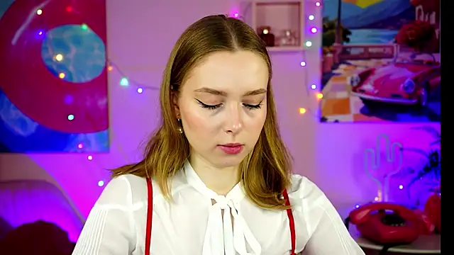 Snapshot of JenniferGraces chatting on 03-14-25, 04:19 JenniferGraces online show from 03-14-25, 04:19