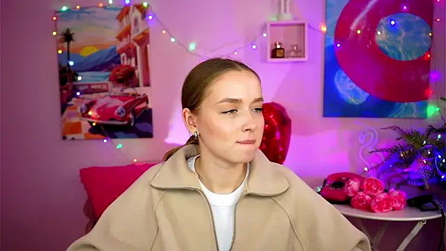 Snapshot of JenniferGraces chatting on 02-26-25, 11:21 JenniferGraces online show from 02-26-25, 11:21