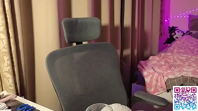 boozekirs  online show from 02-15-26, 02:34