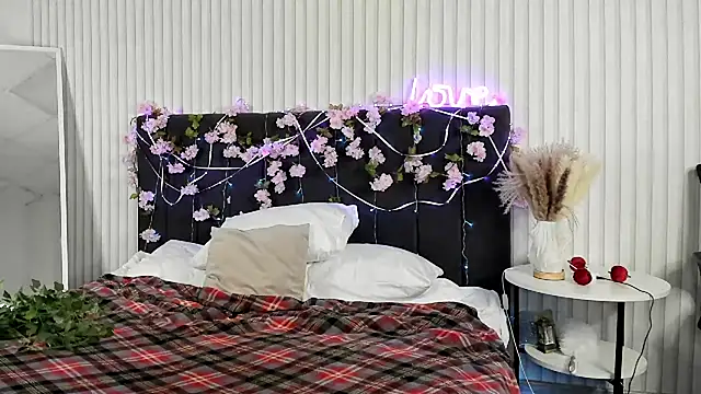 boozekirs  online show from 11-12-25, 03:10