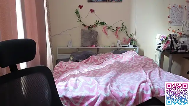 boozekirs  online show from 03-04-26, 06:10