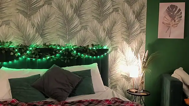 boozekirs  online show from 11-07-25, 03:11