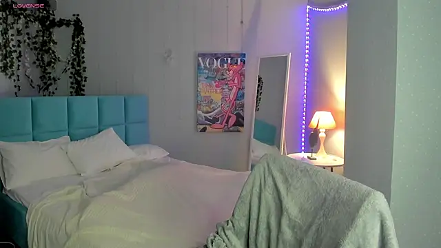 boozekirs  online show from 04-06-26, 02:51