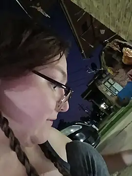 HTXBELLE online show from 11-15-25, 12:09