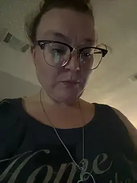 HTXBELLE online show from 04-30-26, 03:52