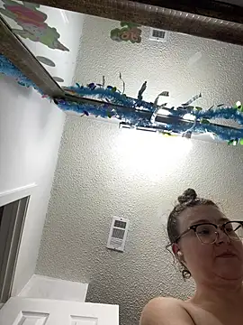 HTXBELLE online show from 03-10-26, 01:15