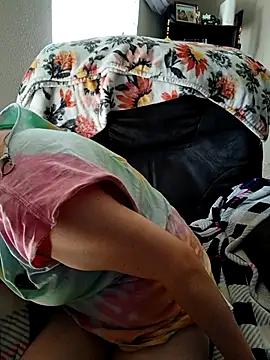 HTXBELLE online show from 10-04-25, 09:05