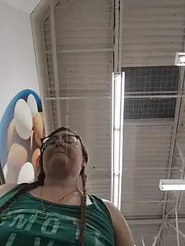 HTXBELLE online show from 11-22-25, 04:33