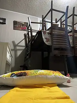 HTXBELLE online show from 12-20-25, 01:41