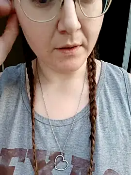 HTXBELLE online show from 09-27-25, 12:06