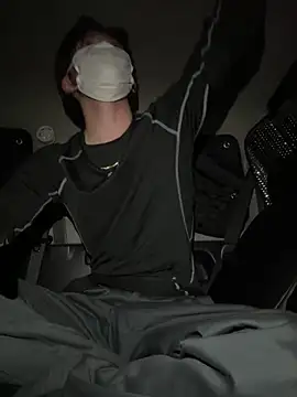 Snapshot of chiba_chan chatting on 03-11-25, 11:23 chiba chan online show from 03-11-25, 11:23