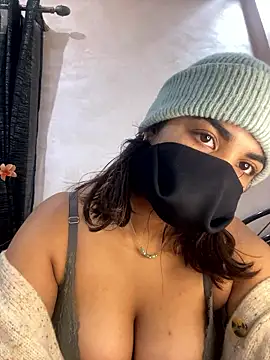 Snapshot of Louli_ta chatting on 01-16-26, 08:46 Louli ta online show from 01-16-26, 08:46