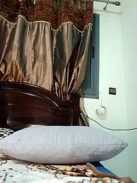 Louli ta online show from 10-27-25, 10:33