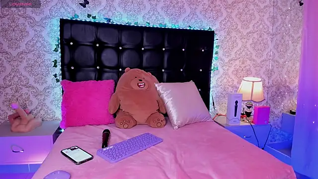 Luna Sommer online show from 01-14-26, 07:39