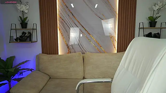 SaharaKramer online show from 09-13-25, 11:43